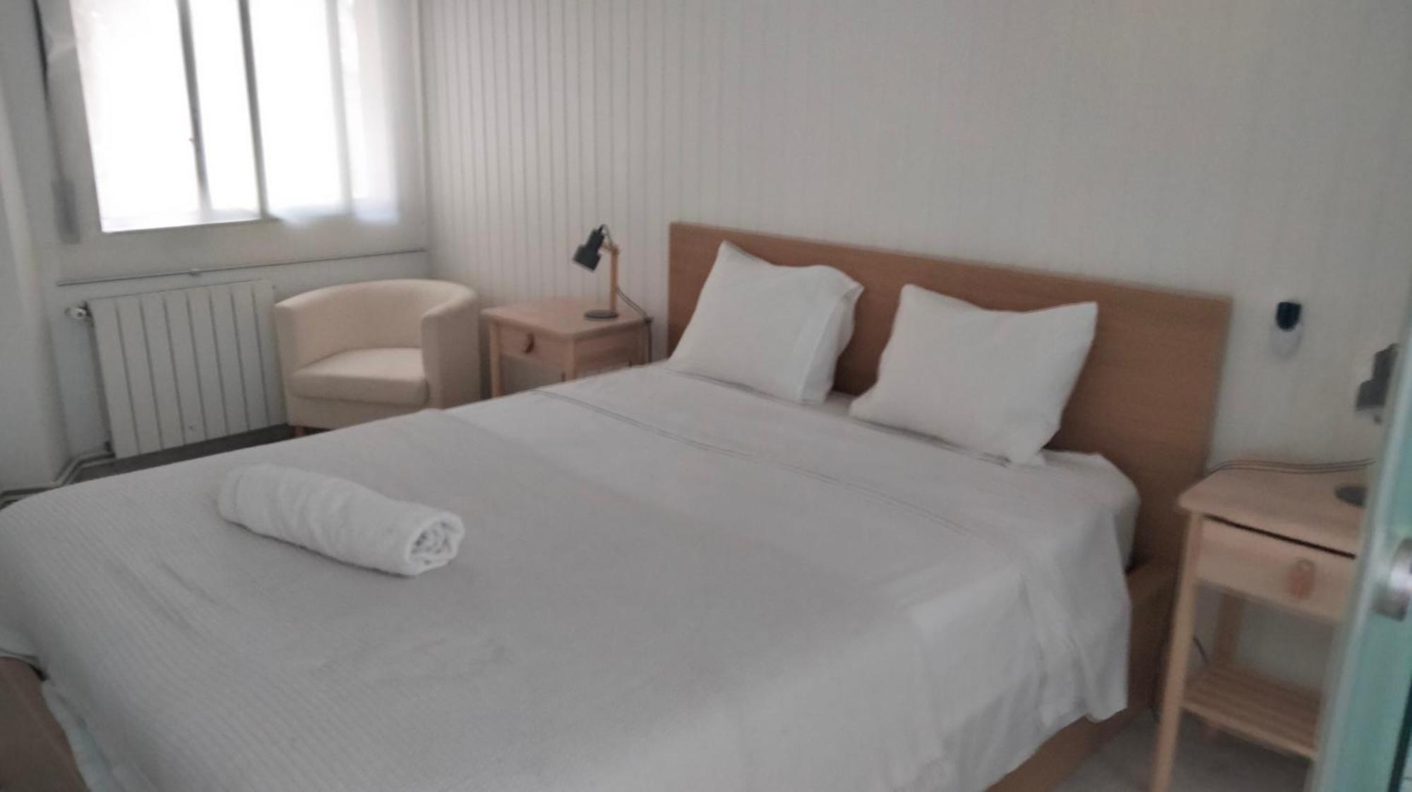 Beachfront Apartment With Private Parking Sant Pol De Mar Dış mekan fotoğraf